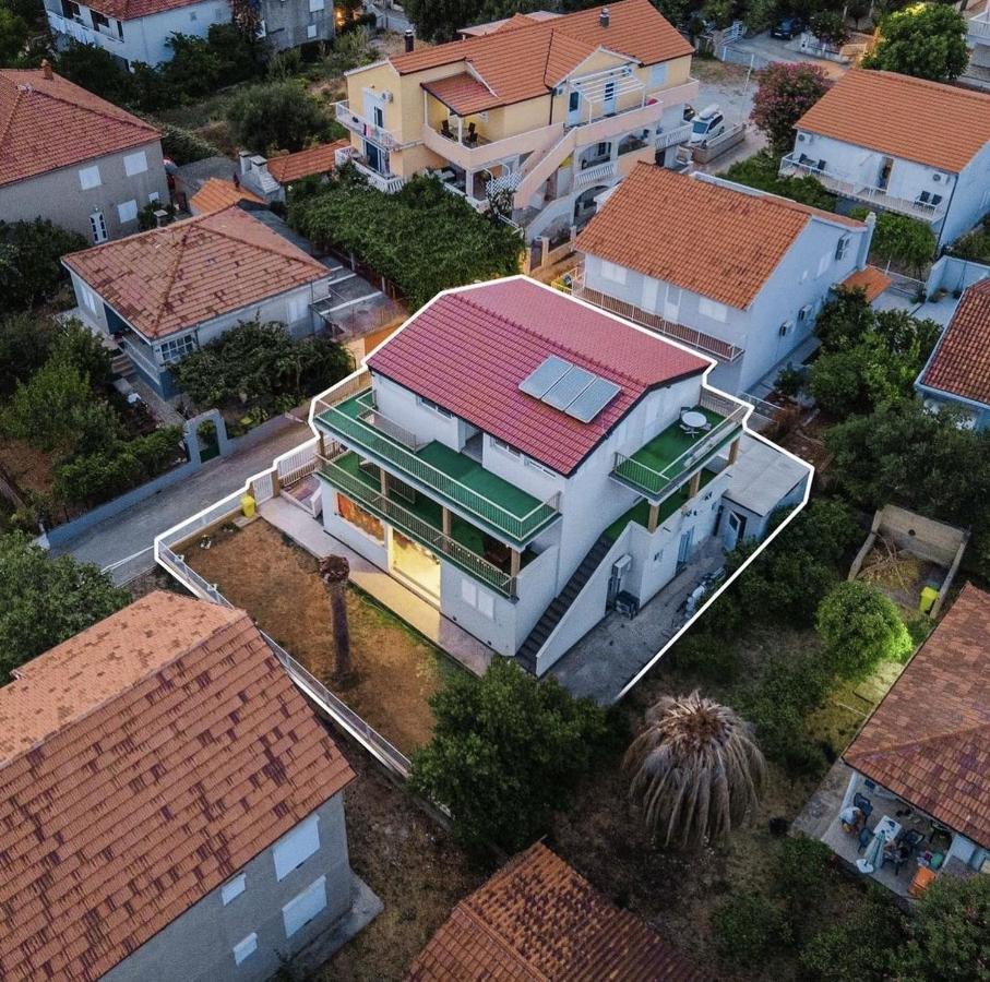 Apartments Vero Orebic Exterior photo