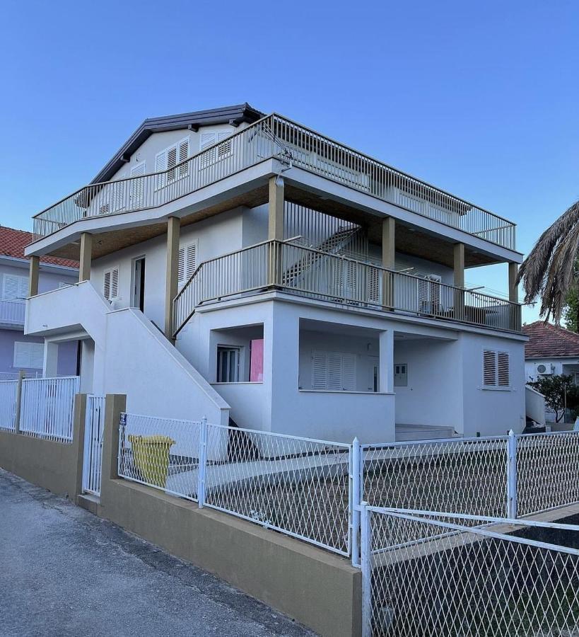 Apartments Vero Orebic Exterior photo